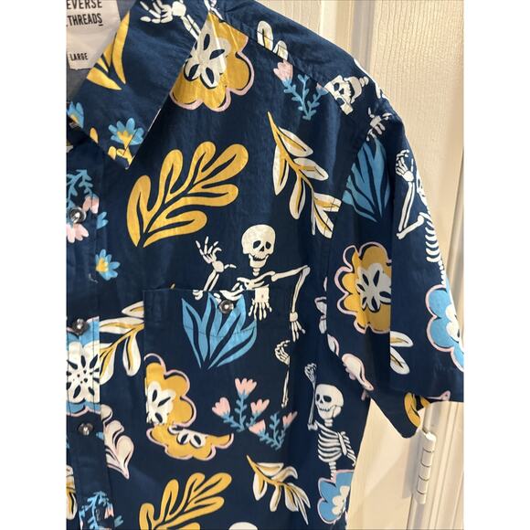 Rare Reverse Threads Floral Skeletons Button Down Men’s Size Large EUC - Picture 4 of 10